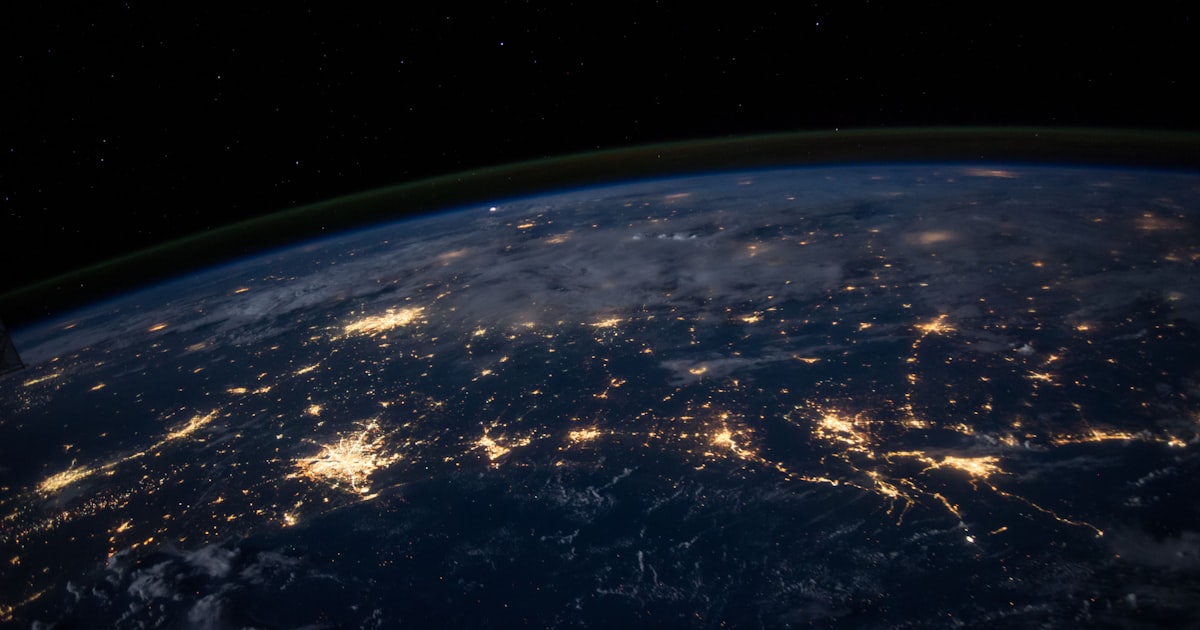 Starship 2026 Lunar Gateway Landing: Inside SpaceX's First Commercial Moon Data Center