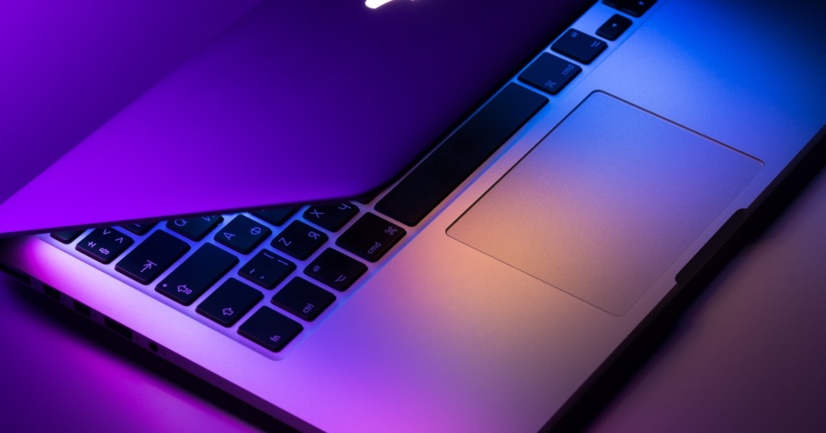 How to Run DeepSeek R1 and Llama 4 Locally on Apple Silicon M6 Hardware