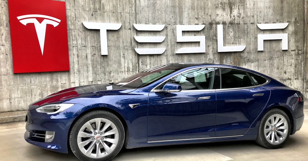 Tesla's Robotaxi Is Finally Launching and It Has No Steering Wheel (No, Really)